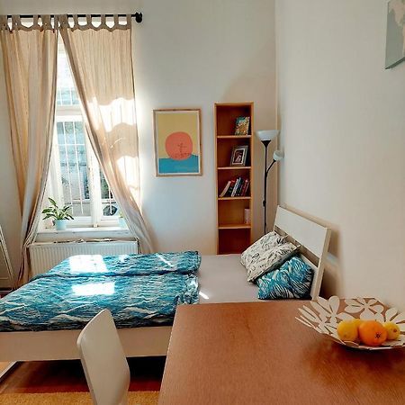 Cozy Studio In Vinohrady Prague Exterior photo